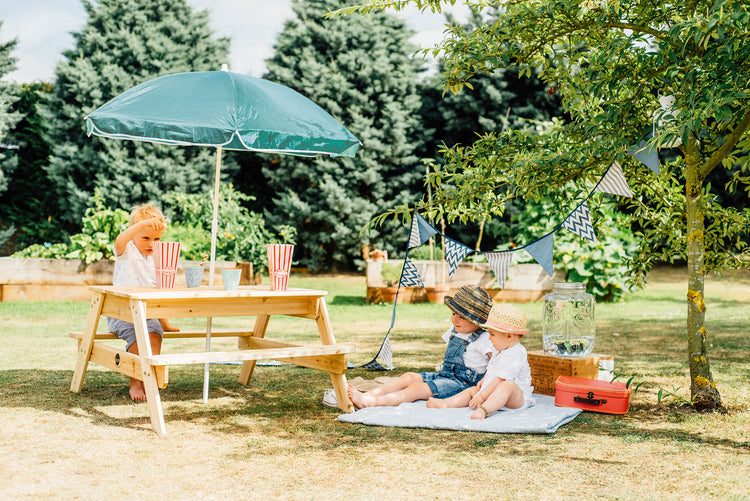 Kids Picnic Table with Parasol