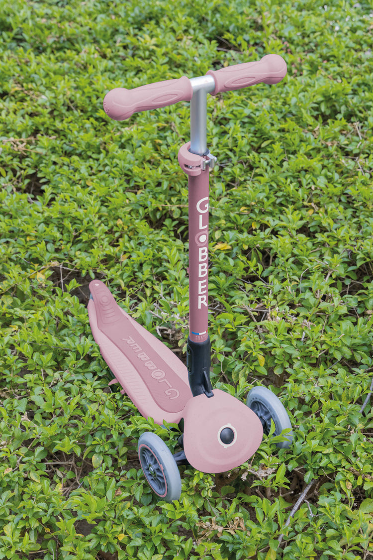 Globber Primo Foldable Scooter with Lights – Berry (EcoLogic Edition)